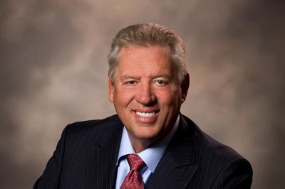 Read more about the article 6 John Maxwell Books On Success