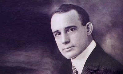 Read more about the article 4 Napoleon Hill Books on Success